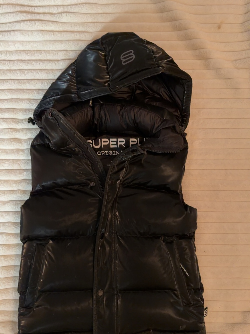 Aritzia Black Glossy Puffer Vest with Hood
